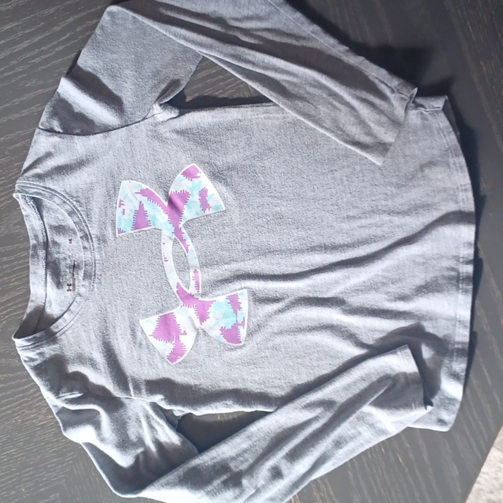 Under Armor long sleeve🎈4 -$5 items for $10🎈